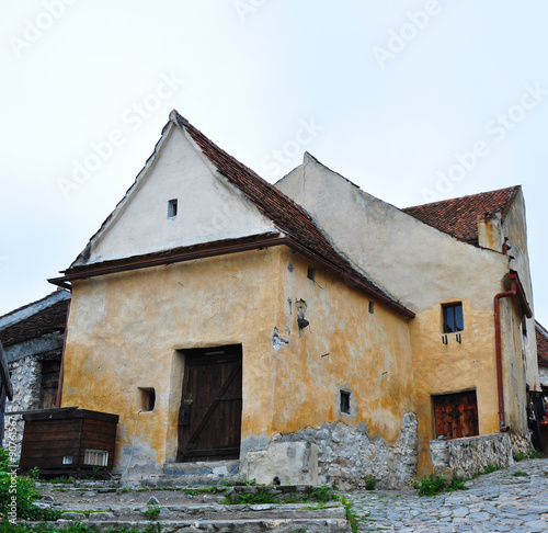 rasnov fortress house