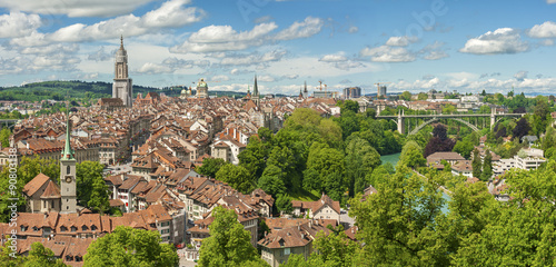 Panorama view of Berne old town from mountain top in rose garden © leeyiutung