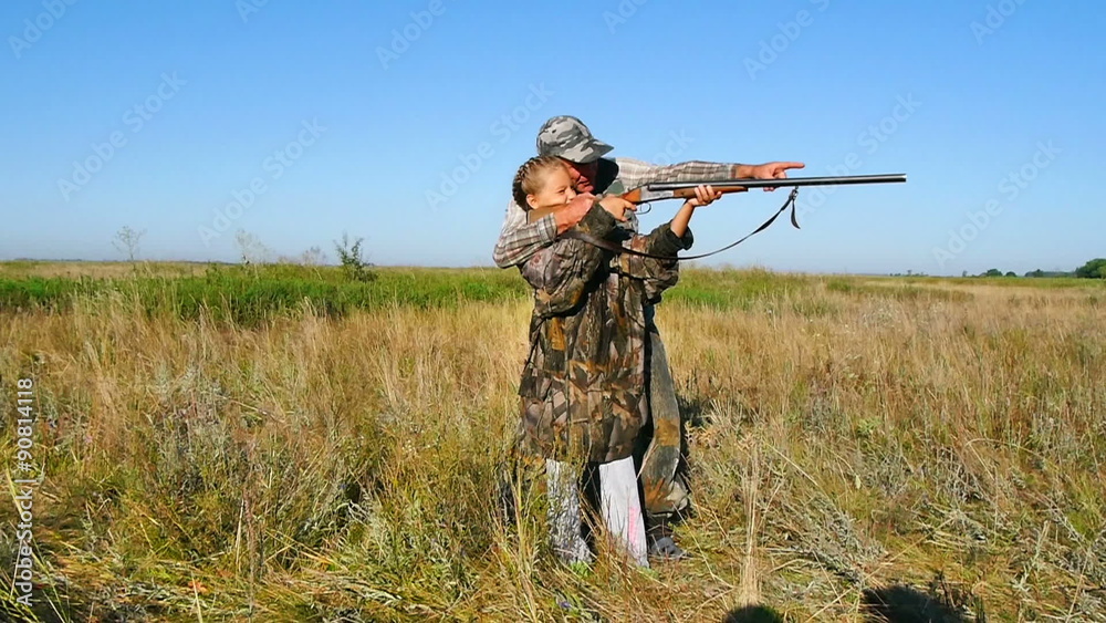 Hunter with a girl hunting