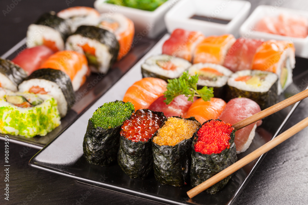 Wunschmotiv: sushi pieces with chopsticks #90819559