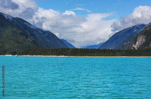 Lake in Canada © Galyna Andrushko