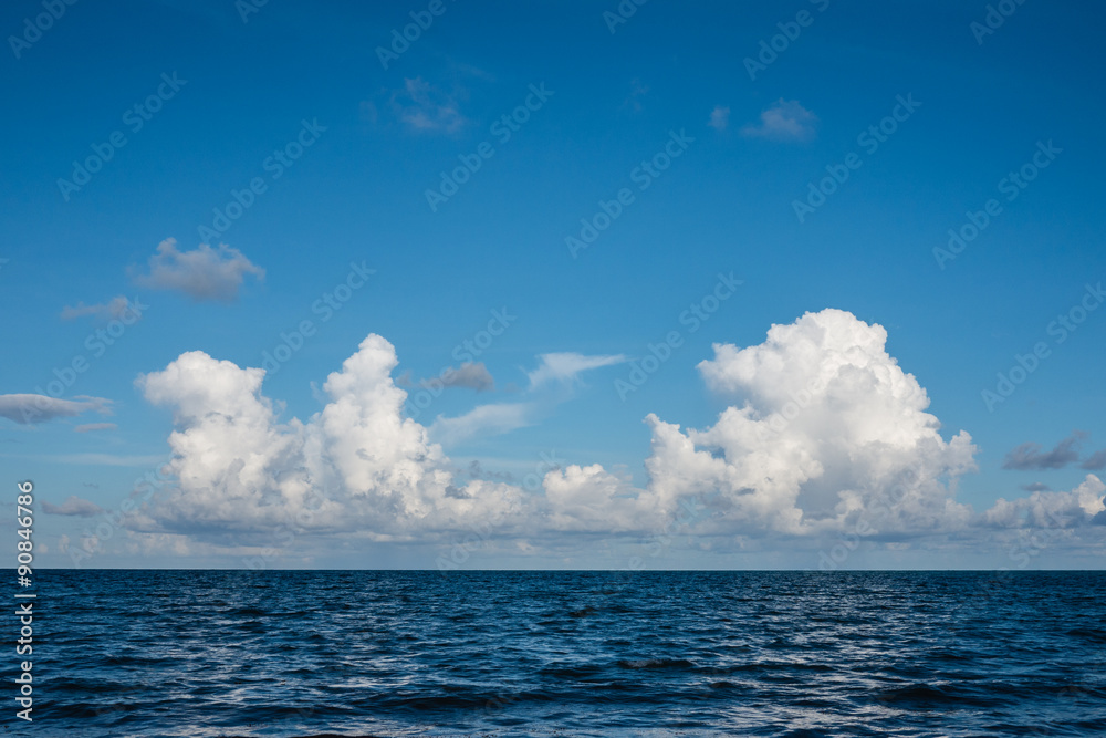 Fototapeta premium beach cloudscape