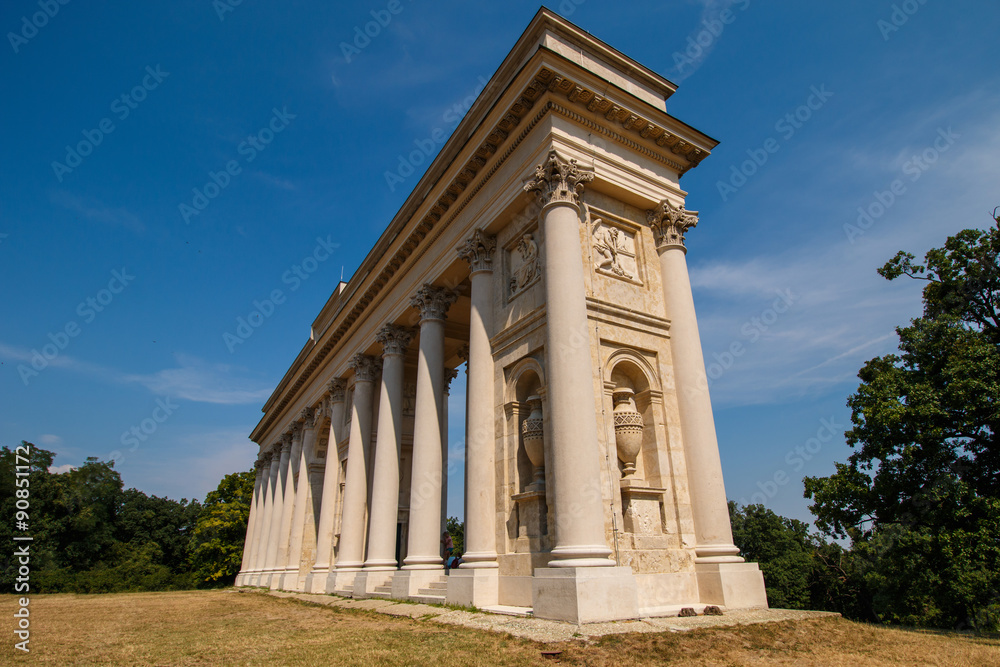 Fototapeta premium Colonnade