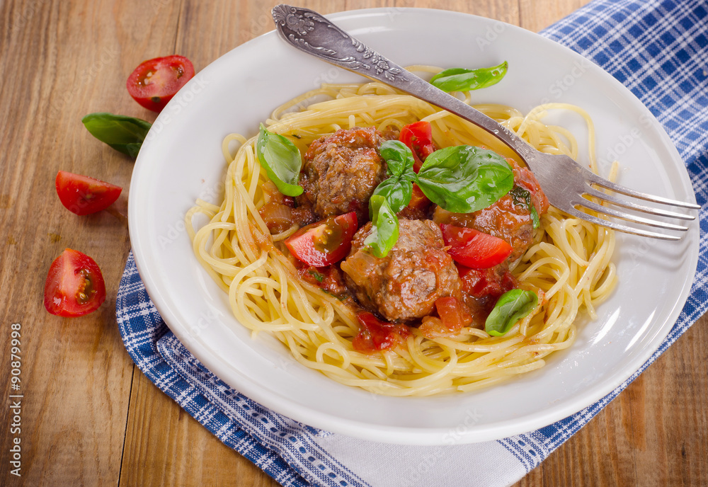 Pasta with meatballs