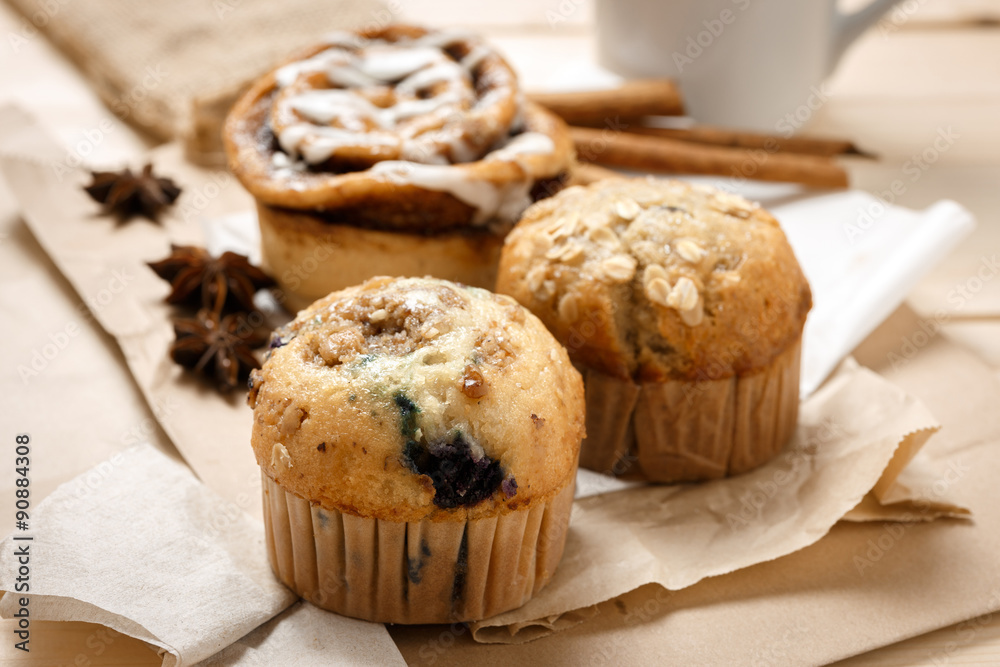 Testy Muffins and Cinnamon roll Testy Muffins and Cinnamon roll