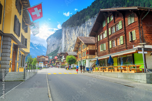 Tableau sur toile Famous Lauterbrunnen town and Staubbach waterfall,Bernese Oberland,Switzerland