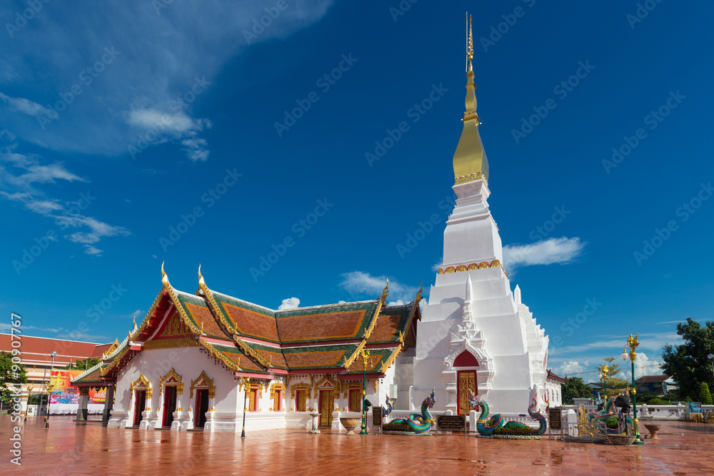 Fototapeta premium Thaitemple Wat Pratat Choeng Chum, Sakonnakorn, Thailand