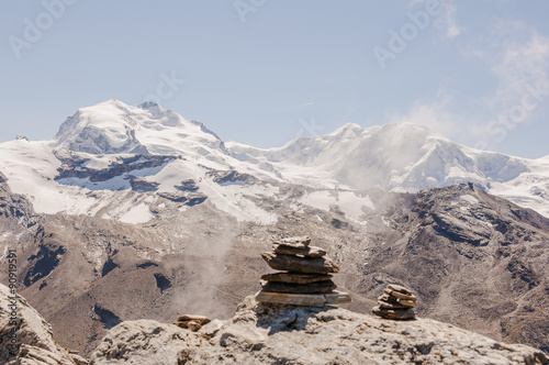 Zermatt, Dorf, Bergdorf, Alpen, Schweizer Alpen, Walliser Berge, Dufourspitze, Monte Rosa, Liskamm, Bergsteiger, Kletterroute, Rothorn, Wallis, Sommer, Schweiz photo