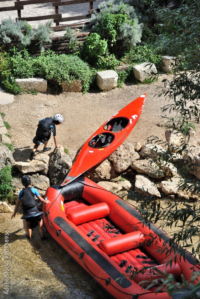 Kayak e rafting sul fiume Aniene nei pressi di Subiaco - Roma - Lazio - Italia