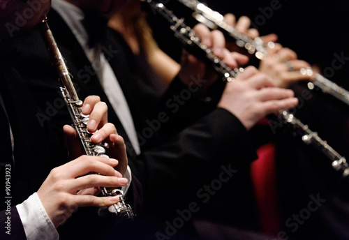 flauto e clarinetto durante concerto musica classica photo