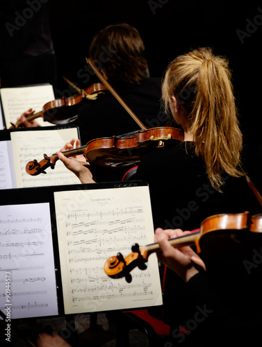 violinisti in concerto