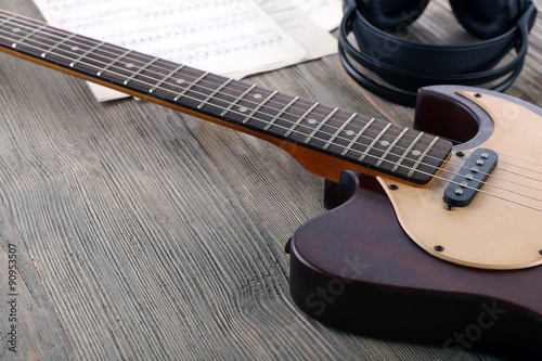 Electric guitar with headph...