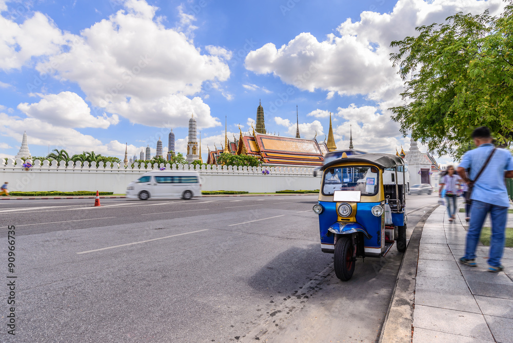 Naklejka premium Blue Tuk Tuk, Thai traditional taxi in Bangkok Thailand.