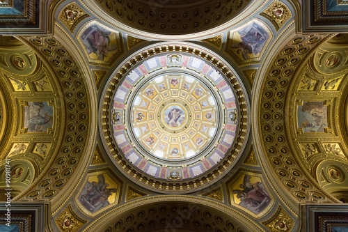 St. Stephen's Basilica - Budapest - Interior detail