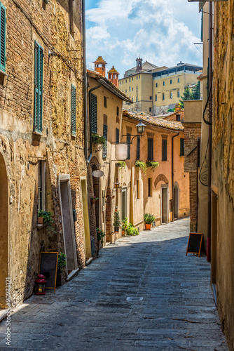 Fototapeta Naklejka Na Ścianę i Meble -  street of medieval Montepulciano town in Tuscany. Italy