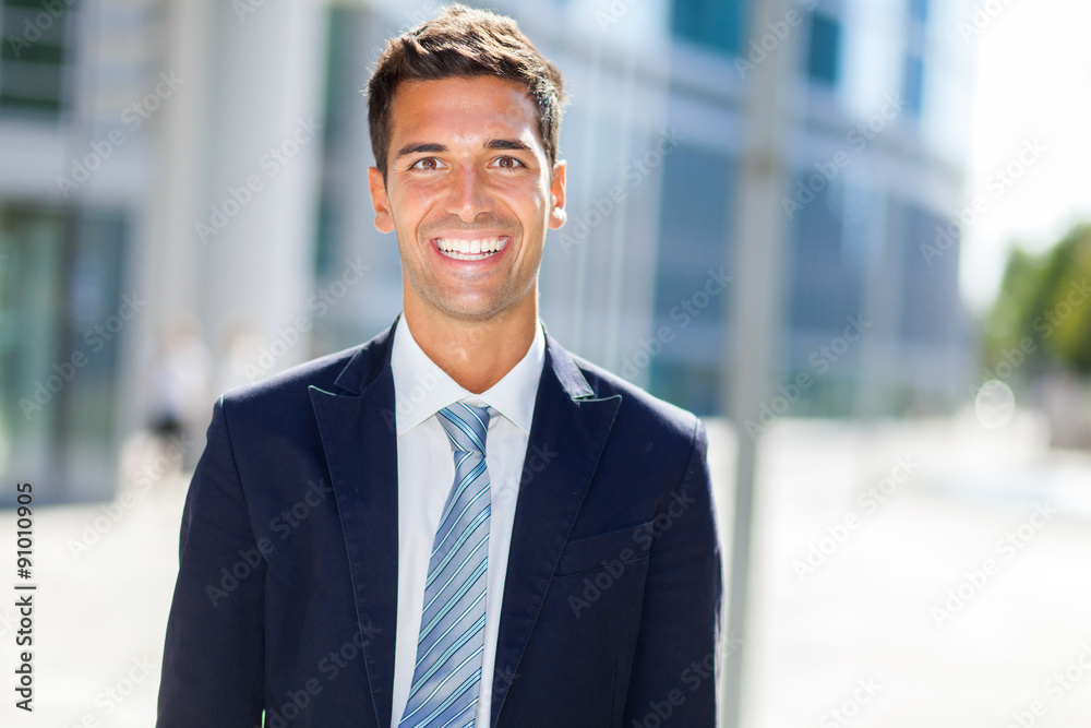Fototapeta premium Young businessman outdoor
