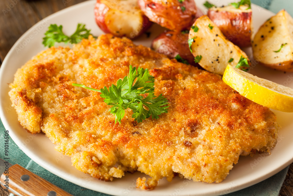 Homemade Breaded German Weiner Schnitzel Homemade Breaded German Weiner Schnitzel