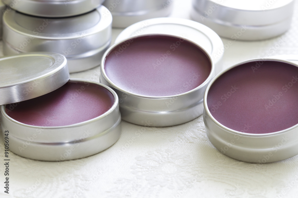 Purple lip balm with beeswax and aroma of redcurrant Purple lip balm with beeswax and aroma of redcurrant