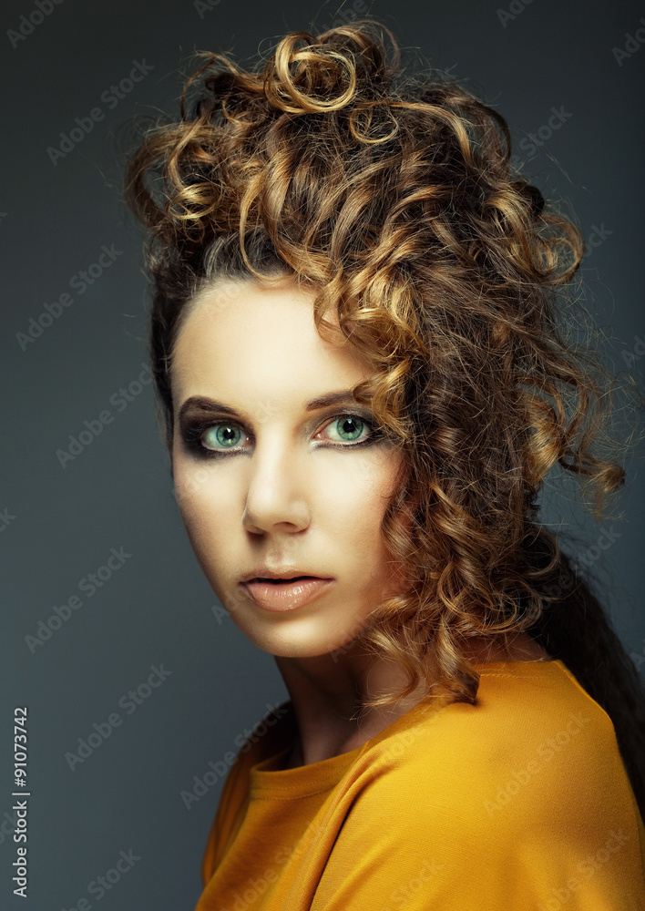 Fototapeta premium Stylish elegant lady's hairstyle