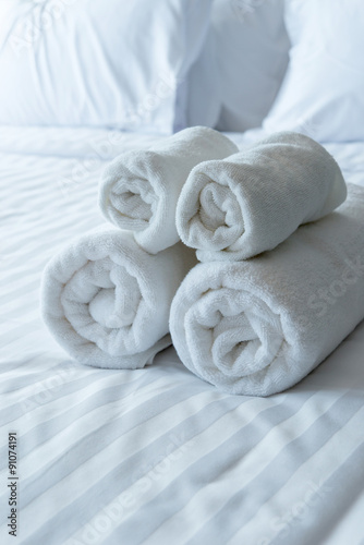 white bath towels in bed room, Room service © pongsakorn_jun26