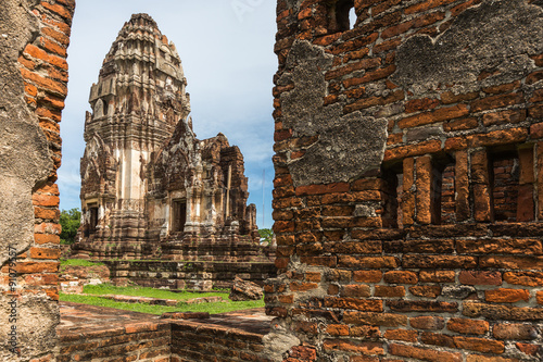 Phra Si Rattana Mahathat temple in Lopburi, Thailand
