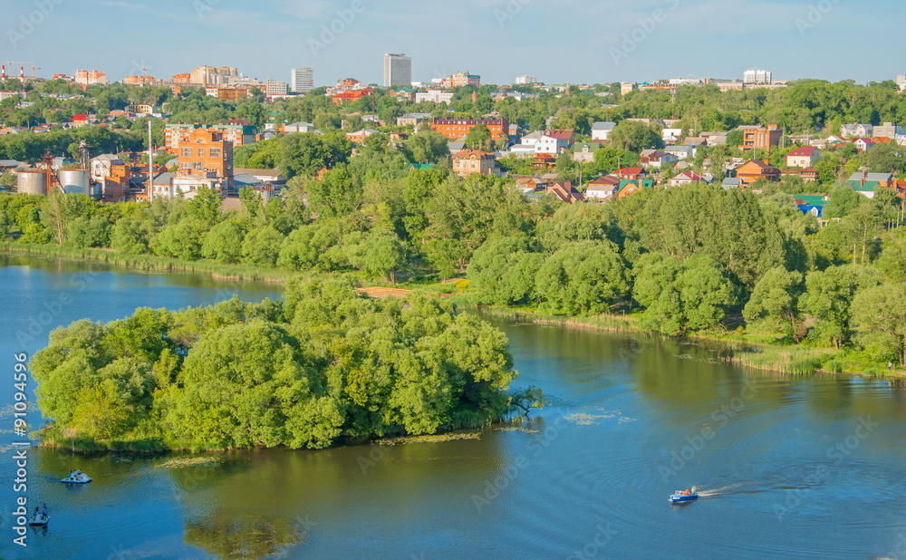 City Ulyanovsk (Simbirsk) on the banks of the river Sviyaga