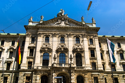 Justizpalast in münchen © myfoto7