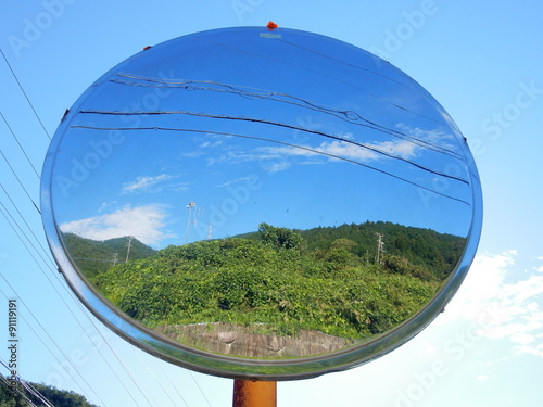 ミラーの中の初秋