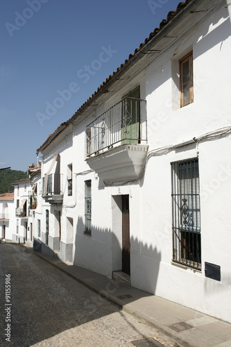 calles del municipio rural de Galaroza en la provincia de Huelva, Andalucía