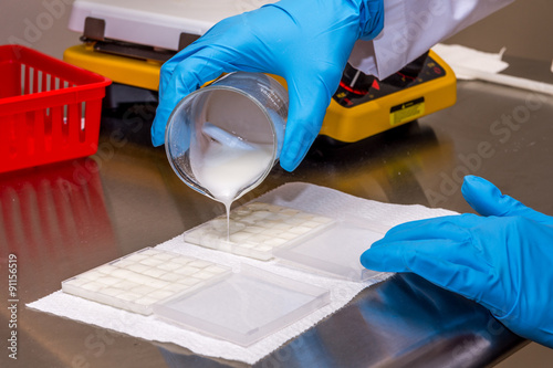 Compounding pouring