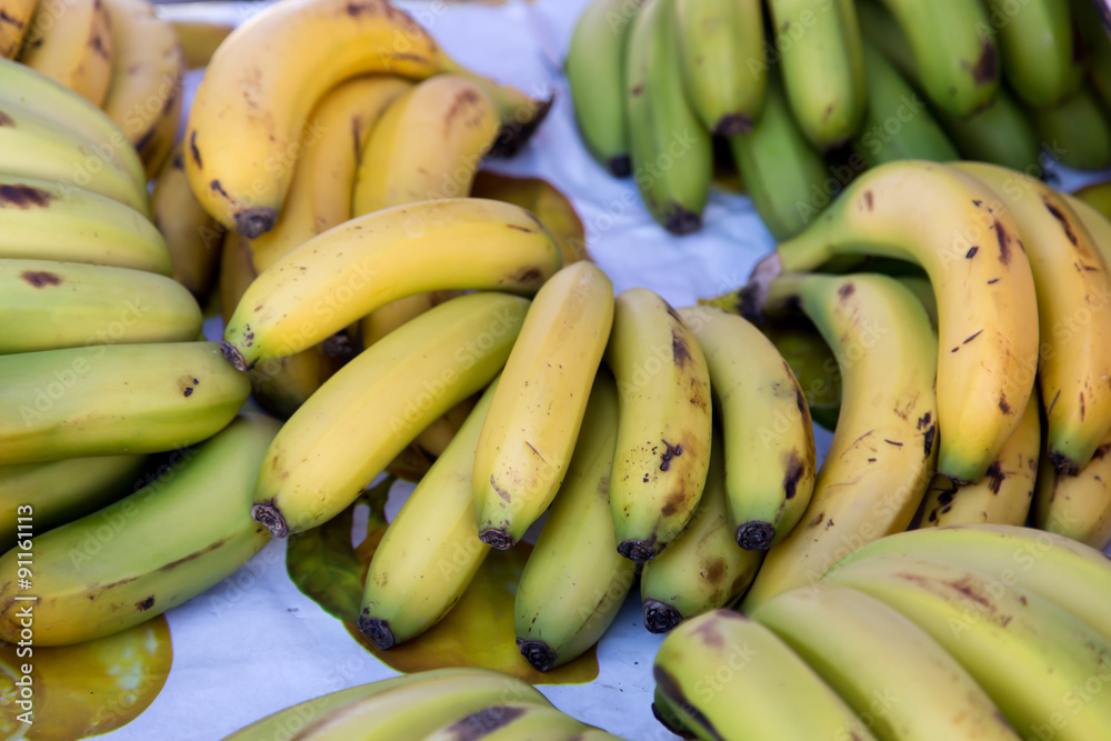 bananas group