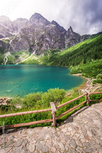 Obraz na płótnie Lake in the Tatra Mountains at summer w salonie