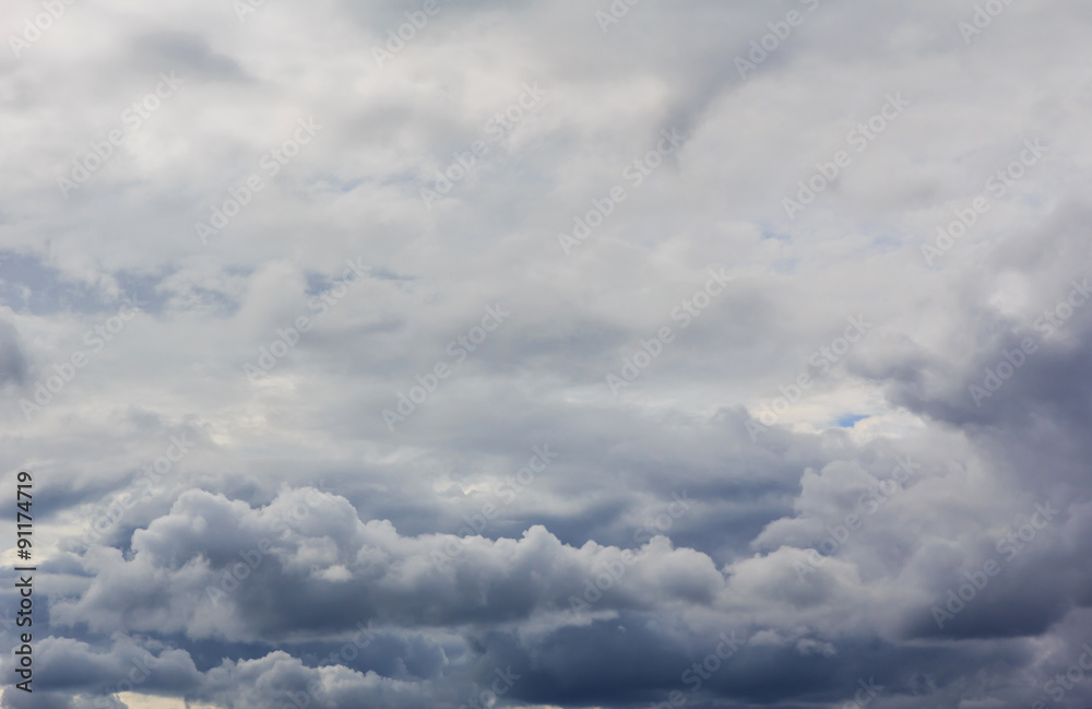 Obraz premium Partly cloudy sky