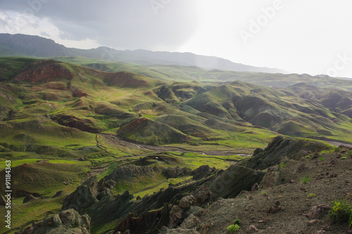montagnes verdoyantes du kurdistan turc photo