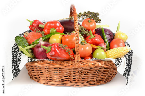 Fototapeta Naklejka Na Ścianę i Meble -  Autumn vegetables in basket 