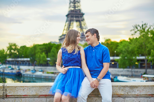 Beautiful young dating couple in Paris © Ekaterina Pokrovsky