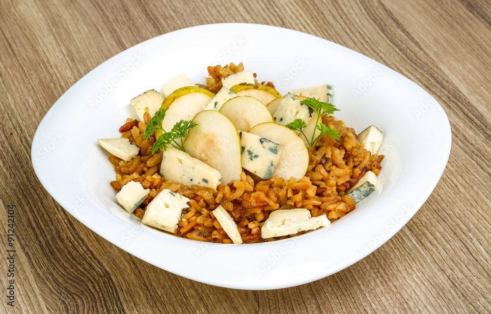Risotto with pear and cheese Risotto with pear and cheese