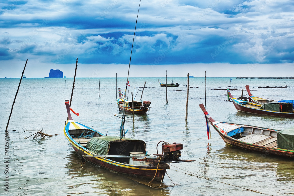 Thai Long Boats