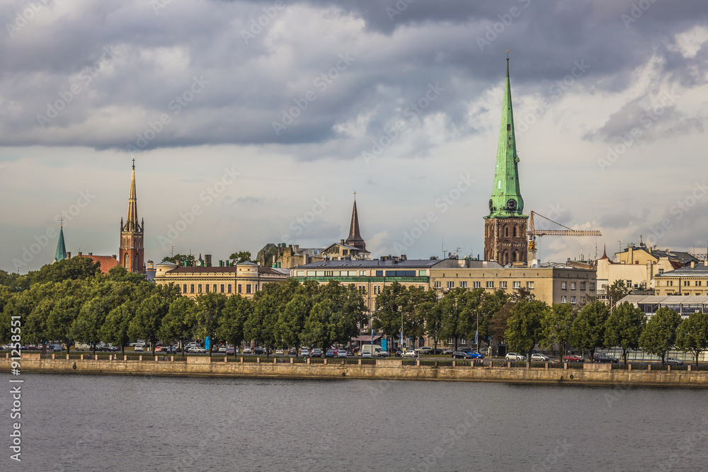 Fototapeta premium Skyline of Riga seen across the river Daugava