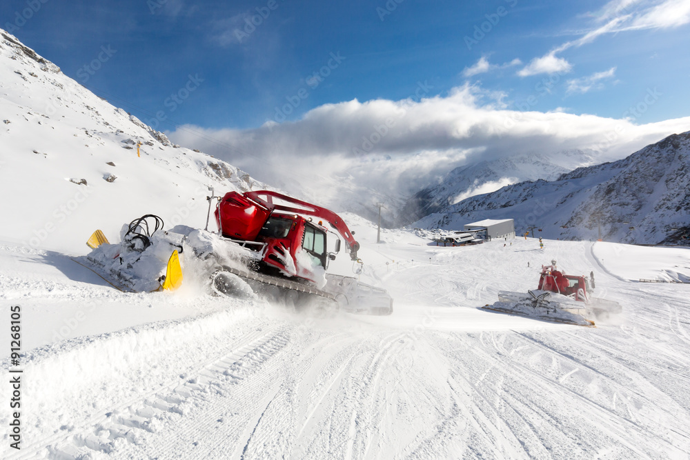 Piste basher Piste basher