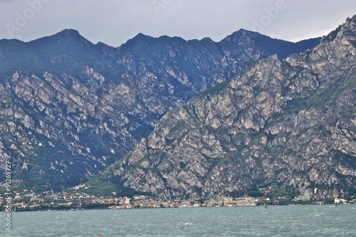 Wallpaper Mural Limone sul Garda - Lago di Garda Torontodigital.ca