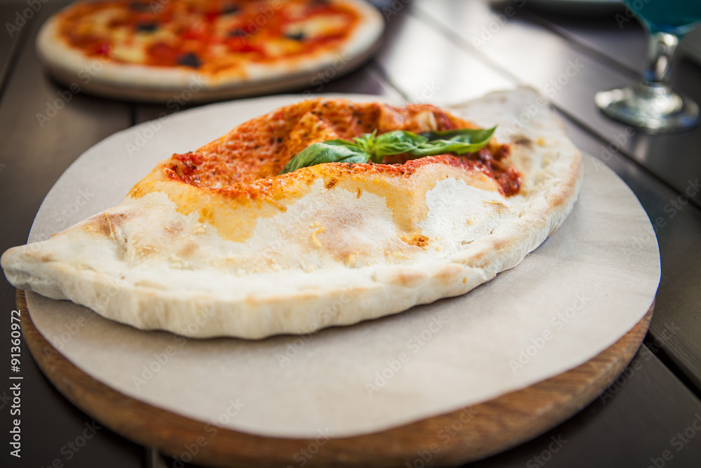 delicious pizza delicious pizza