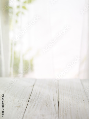 close-up look at wooden with morning bright