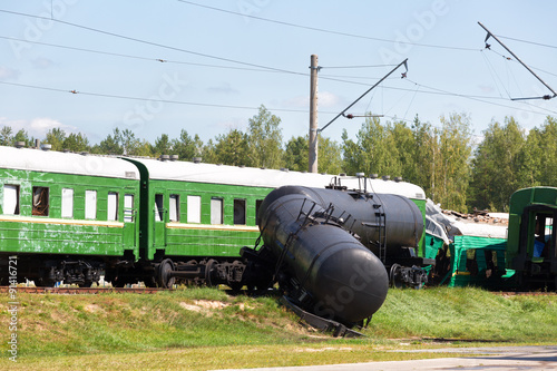 Canvastavla Crash of trains: the passenger train collided with the freight train
