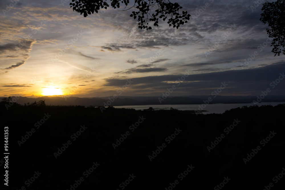 Obraz premium sunrise at the mountain