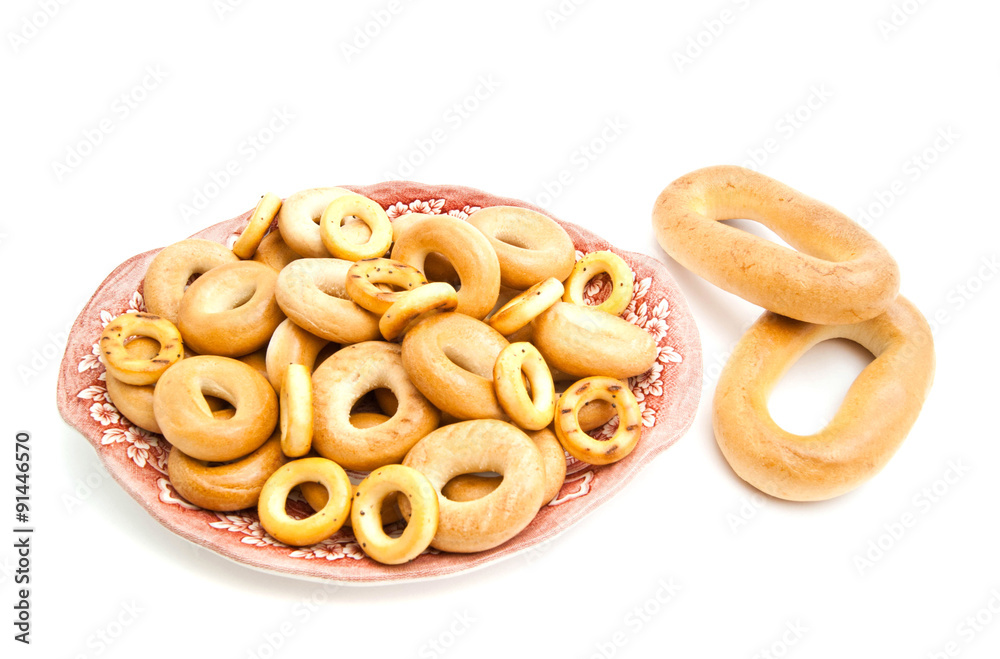 many bagels on a plate