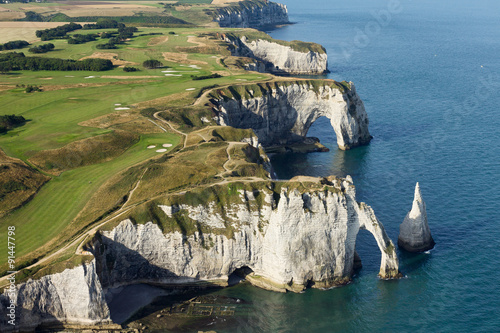 Vue aérienne falaise d'Aval d'Etretat  Seine maritime photo