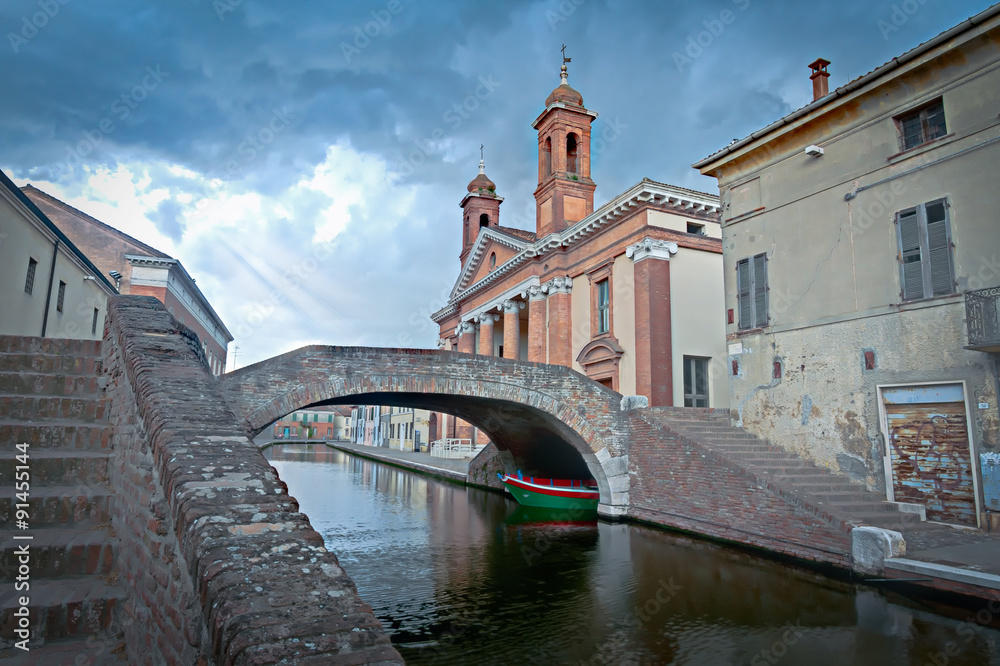 Ponte sul Canale: Comacchio, Italy