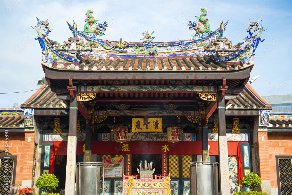 Fototapeta premium PENANG, MALAYSIA-AUGUST 10, 2015 Snake Temple in Penang, Malaysi