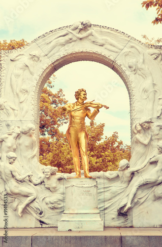 Statue of Johann Strauss in Vienna